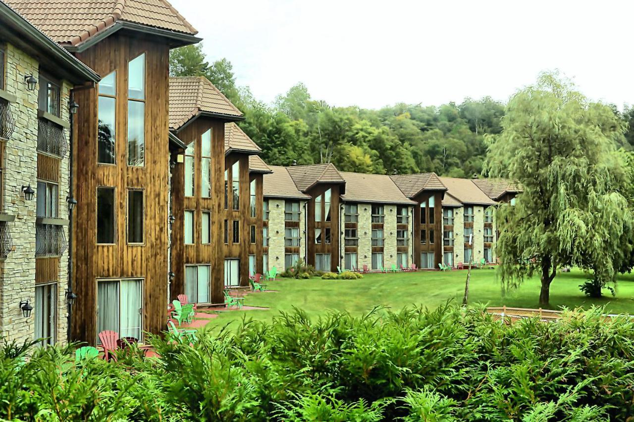 Hôtel et centre de villégiature du lac Carling Grenville-Sur-La-Rouge Exterior foto